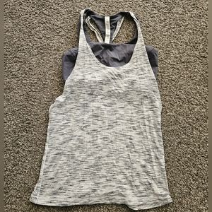 Lululemon twist and toil  2 in 1 tank tiger space dye size 6